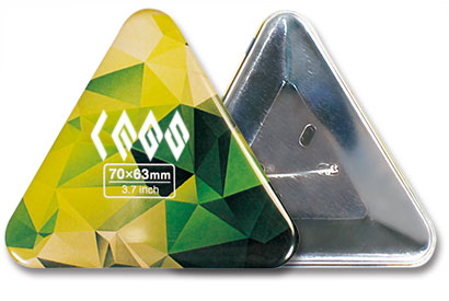 三角形缶バッジ